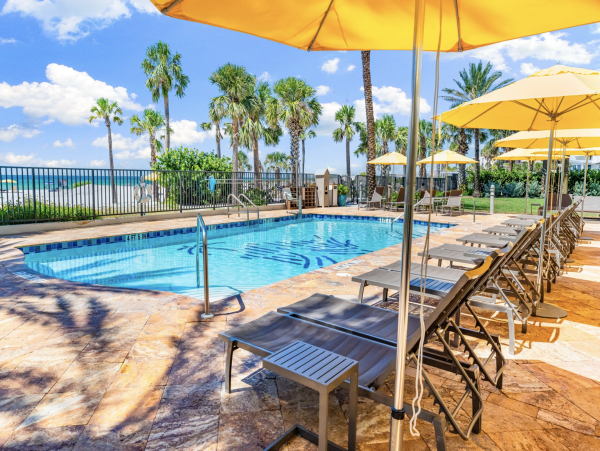 Siesta Key luxury  On Beach Walk to Restaurants & Shopping